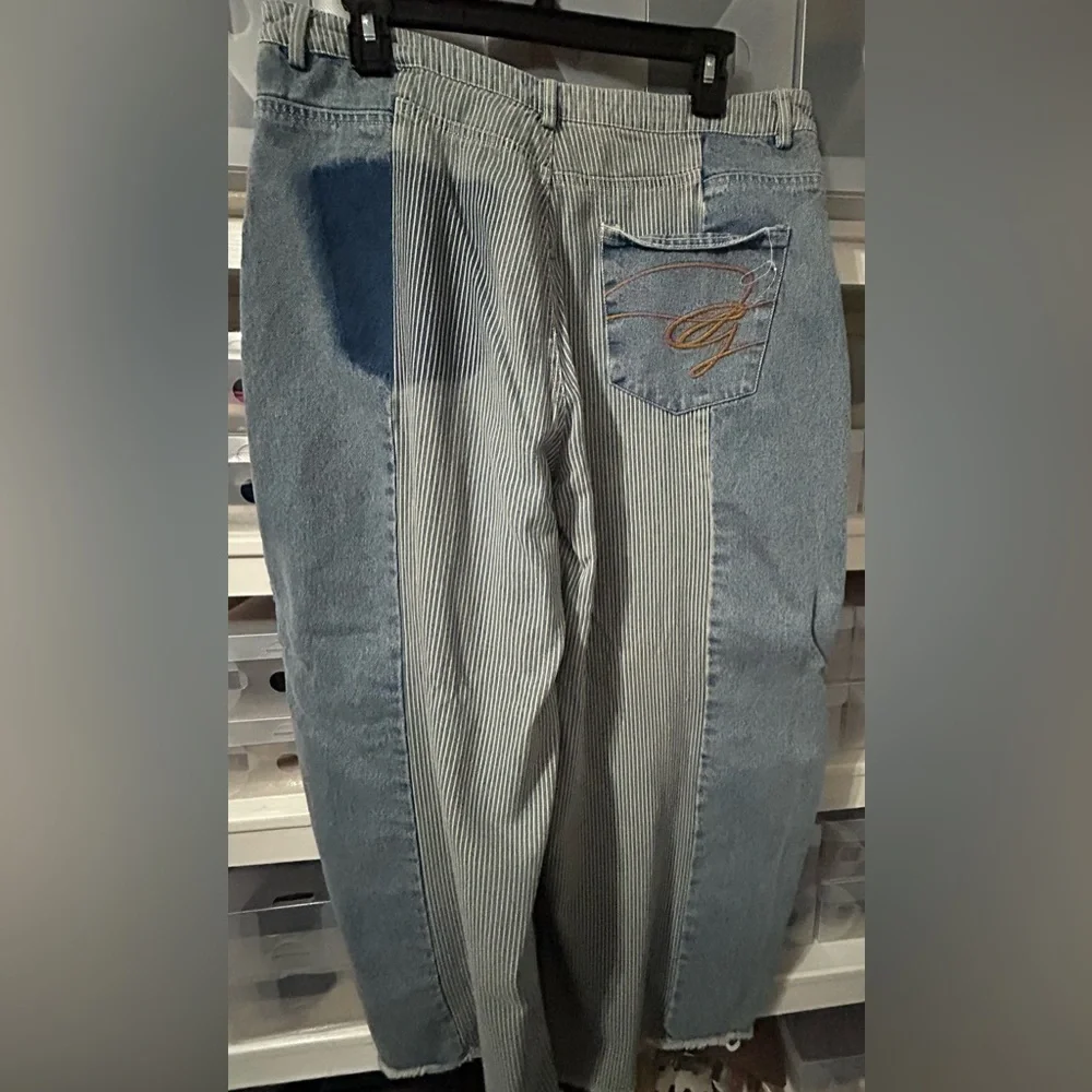 Jaded Gypsy Women's Relaxed Patchwork Denim Jeans in Blue with Cream Accents - Picture 5 of 9